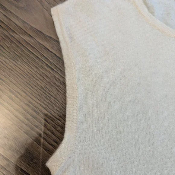 Chanel Vintage Cashmere Tank Top Sweater Pale Yellow Cream CC Logo Size S RARE - Picture 10 of 14